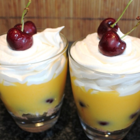 Trifle de Limón y Cerezas